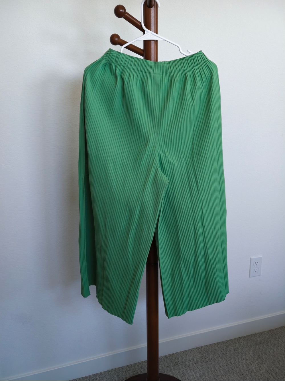 Issey Miyake ME green pleated pants size F